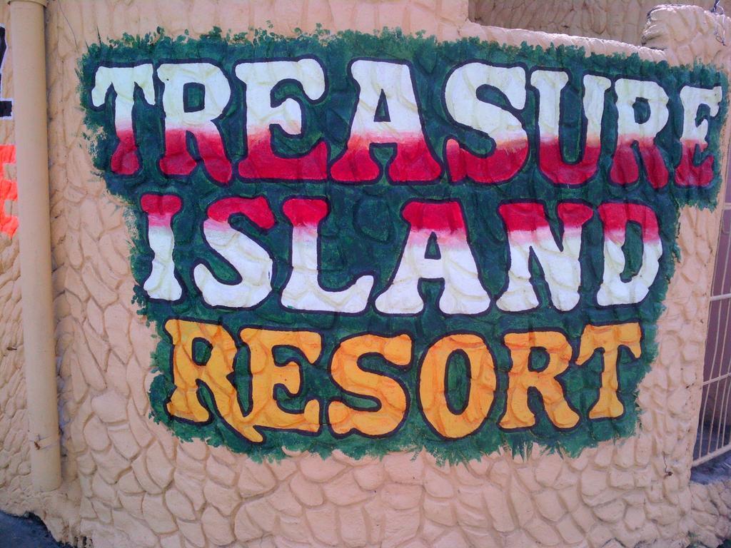 Treasure Island Resort Олонгапо Экстерьер фото